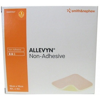 MEDICAZIONE IDROCELLULARE STERILE ALTAMENTE ASSORBENTE NON ADESIVA IN SCHIUMA DI POLIURETANO 10X10CM 3 PEZZI - fitfarma.it
