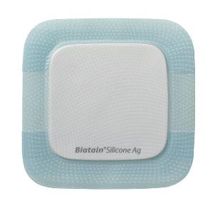 MEDICAZIONE BIATAIN IN SCHIUMA DI POLIURETANO A RILASCIO DI ARGENTO CON BORDO ADESIVO IN SILICONE 12,5X12,5 CM 5 PEZZI - fitfarma.it