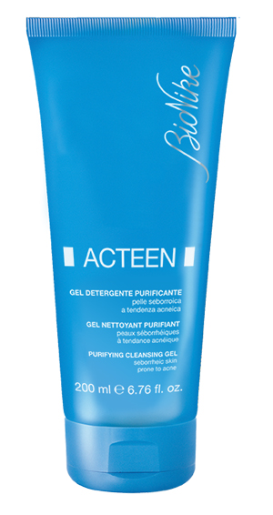 AKNET GEL DETERGENTE PURIFICANTE 200 ML - fitfarma.it