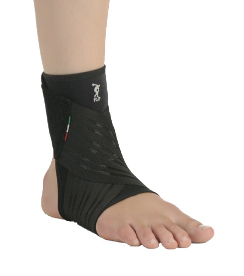 CAVIGLIERA 8LIGHT CON BENDAGGIO M - fitfarma.it
